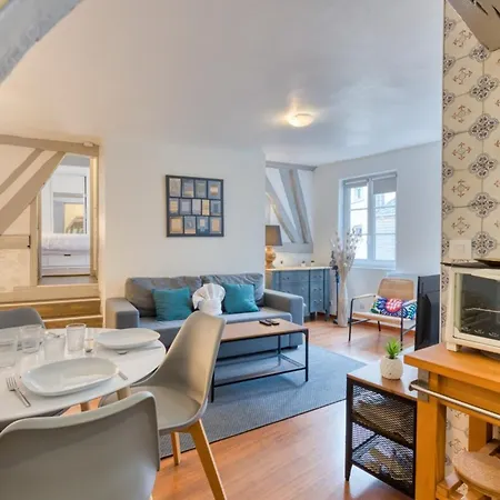 Daisy Un Charmant Appartement Pres De La Place Du Vieux Marche Rouen Exterior photo